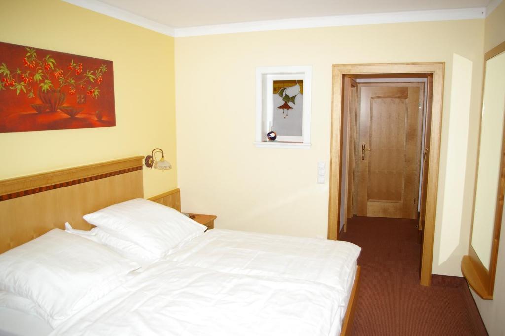 Pension Zur Alten Schmiede Zwiesel Habitación foto