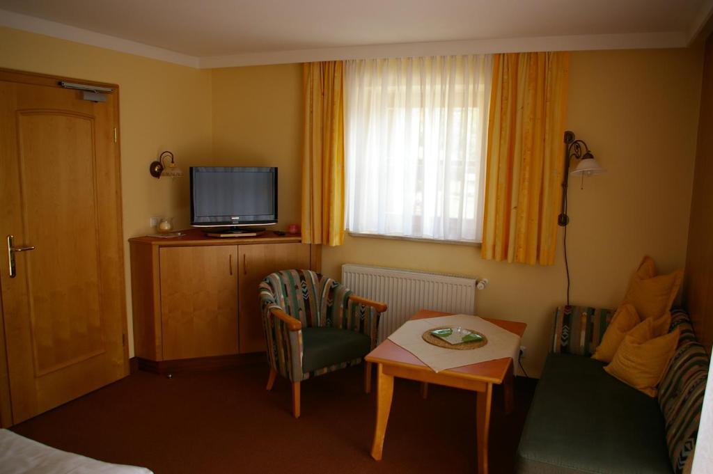 Pension Zur Alten Schmiede Zwiesel Habitación foto